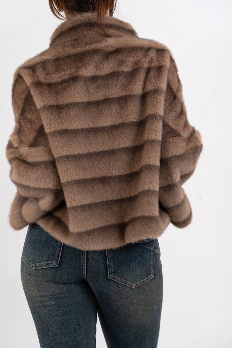 Pellicciotto Soft Stripes con zip dorata