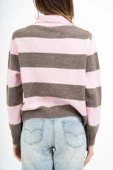 modella indossando Maglia a righe in misto lana modello polo Made in Italy colore