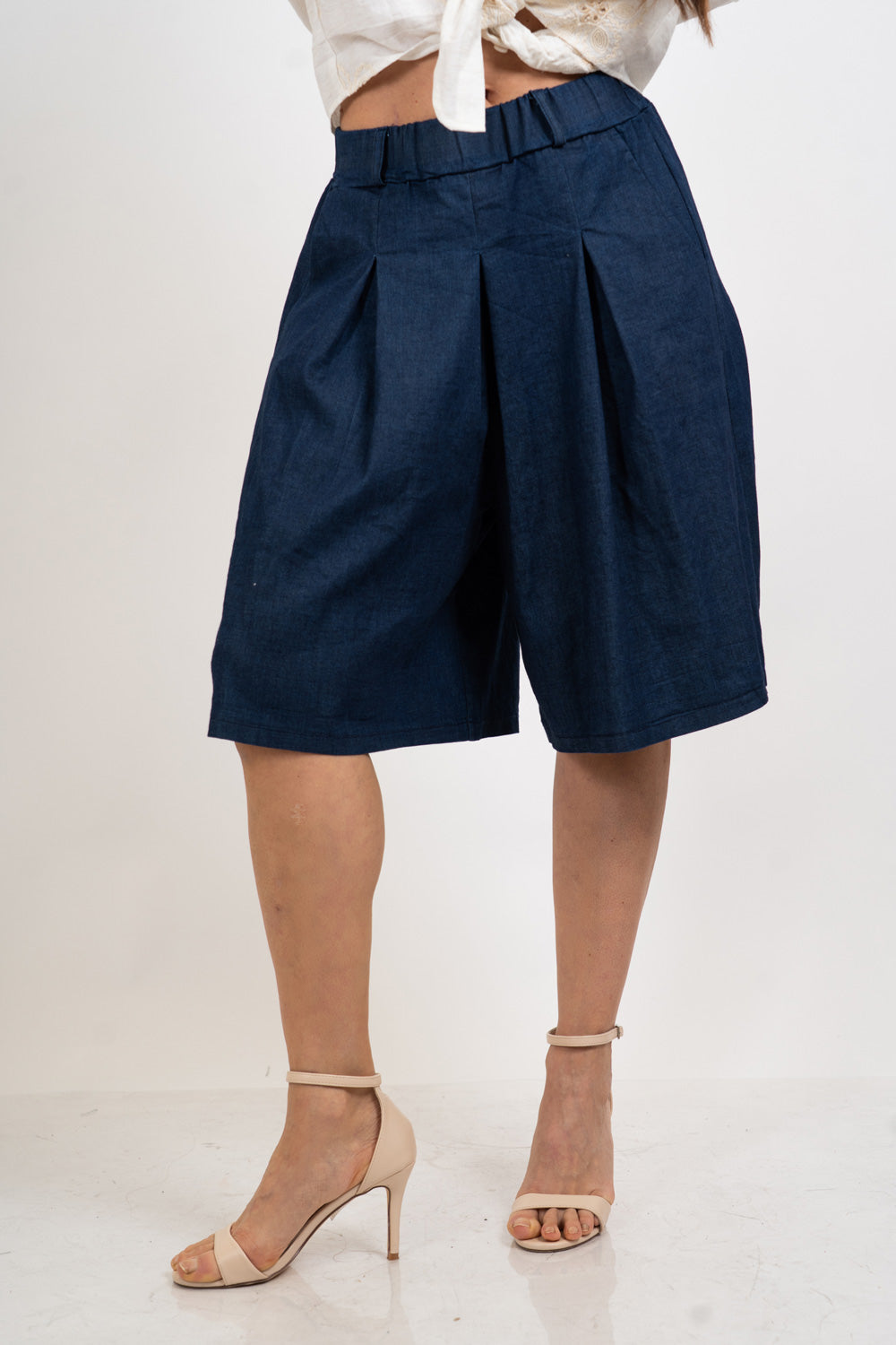 Bermuda effetto gonna in chambray leggero.
