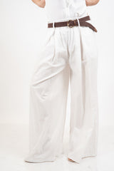 Pantalone wide leg in cotone elasticizzato con cintura intrecciata.
