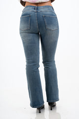 modella indossando Jeans Flare Push-Up The Used colore