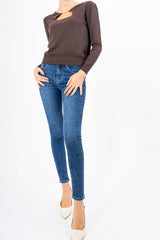 Maglia BitDetail con scollo a goccia