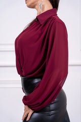 modella indossando Body Lysandra in georgette colore
