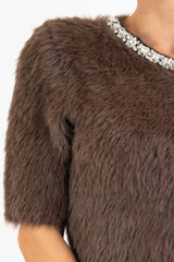Maglia FurGlam con girocollo gioiello