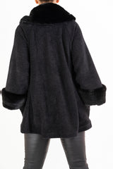 Mantella Velvet Fur in chenille con collo in eco pelliccia