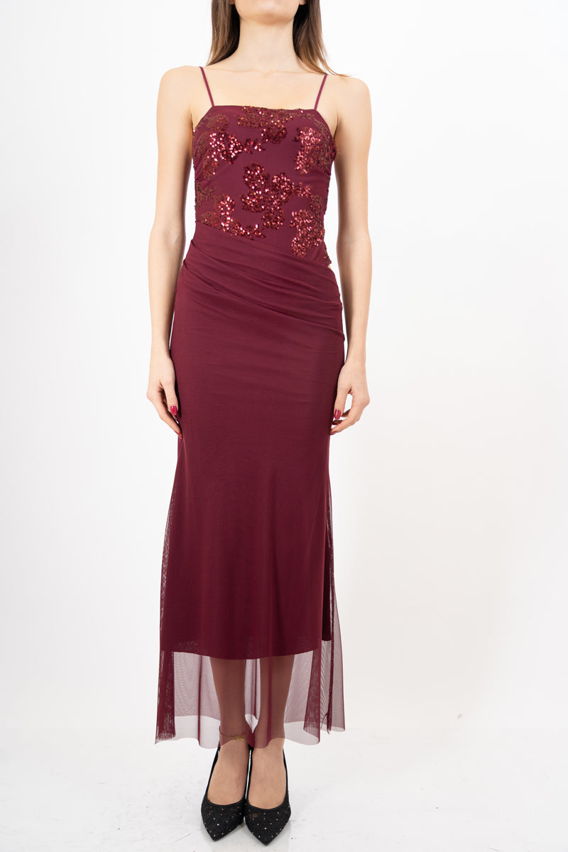 modella indossando Abito Lungo SparkleDream con Body Drappeggiato colore