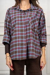 modella indossando Camicia Rivington Ember colore