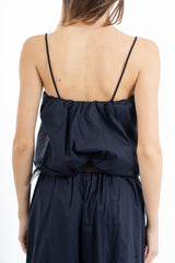 modella indossando Top a fascia a palloncino in cotone leggero colore