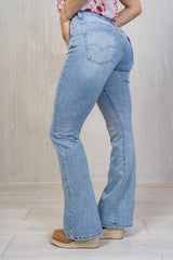 Jeans Flare Denim Chiaro a Zampa