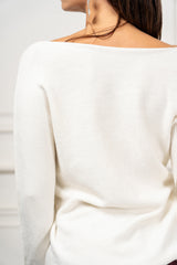modella indossando Maglia Vela scollo V colore