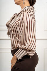 modella indossando Camicia Brompton colore