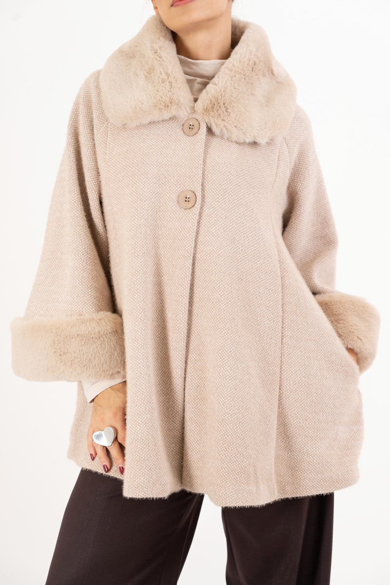 Mantella Velvet Fur in chenille con collo in eco pelliccia