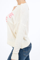 modella indossando Maglione girocollo con scritta “Ho sempre ragione” in misto lana Made in Italy colore