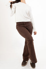 modella indossando Maglione sportivo con maniche raglan e bordo a coste colore