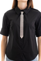 modella indossando Cravatta gioiello in micro strass colore Argento Unica