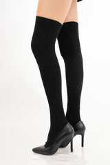 modella indossando Parigina donna in viscosa soft touch Pezzini colore Nero Unica