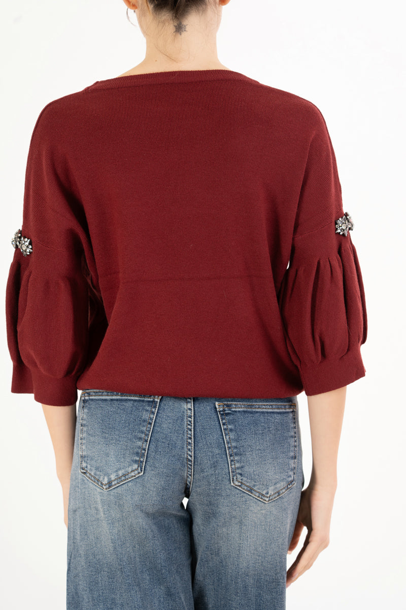 Maglia Balloon Chic con spilla gioiello