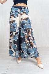 Pantagonna Jungle Bloom con shorts interno