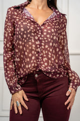 modella indossando Camicia Kalahari colore