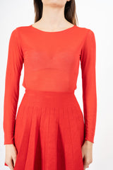 modella indossando Maglia SoftCash in misto viscosa e cashmere colore Rosso Unica