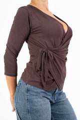 Maglia drappeggiata in viscosa con nodo laterale