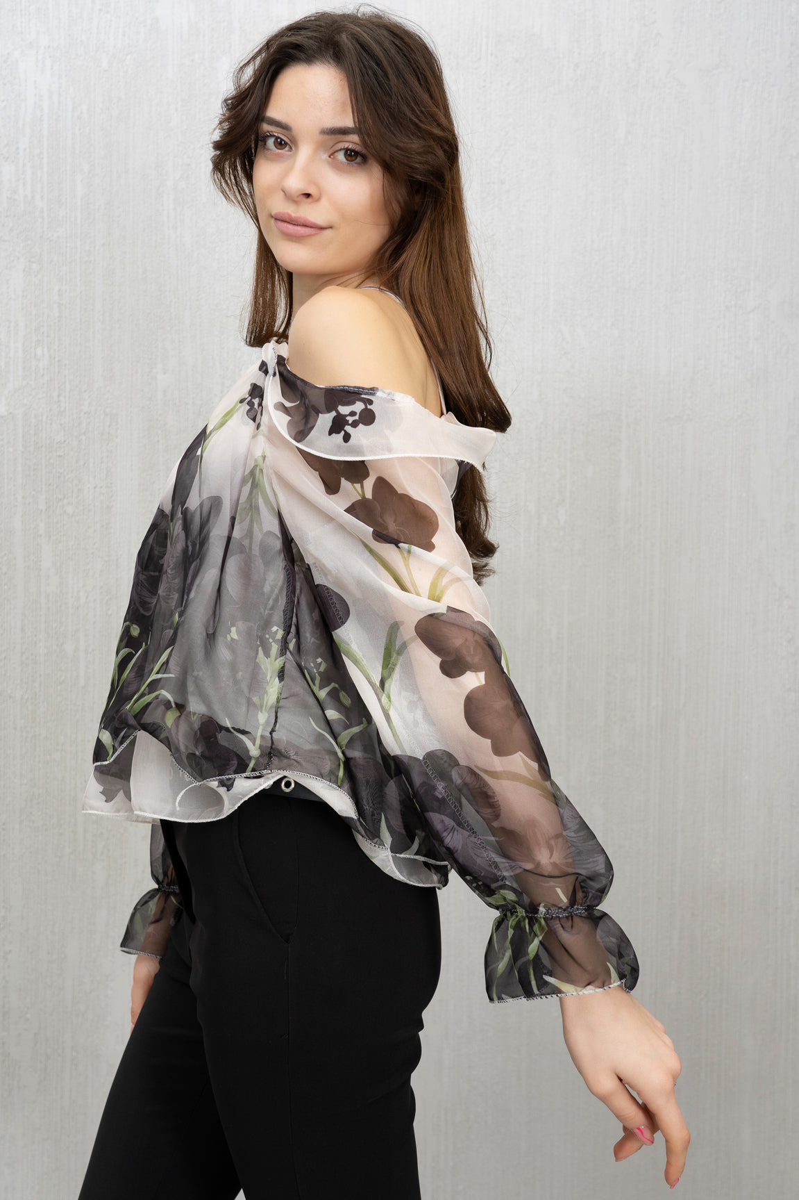 Blusa in chiffon floreale con fodera in viscosa Nera