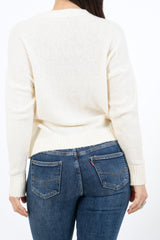 modella indossando Maglione girocollo con scritta “Ho sempre ragione” in misto lana Made in Italy colore