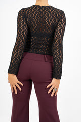 Maglia goffrata girocollo semi-trasparente