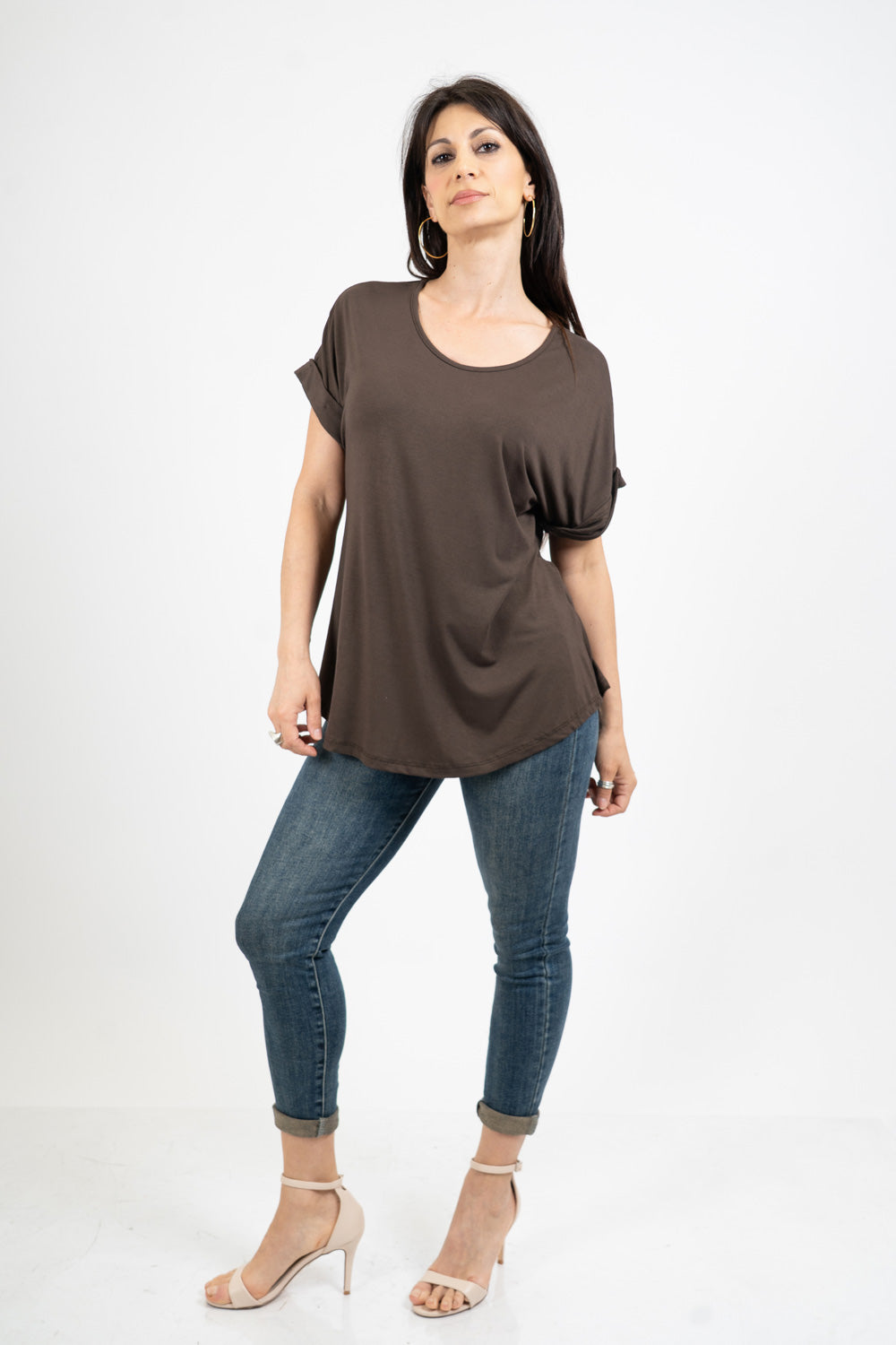 Maglia ampia in viscosa elasticizzata con scollo a V e incrocio sul retro.