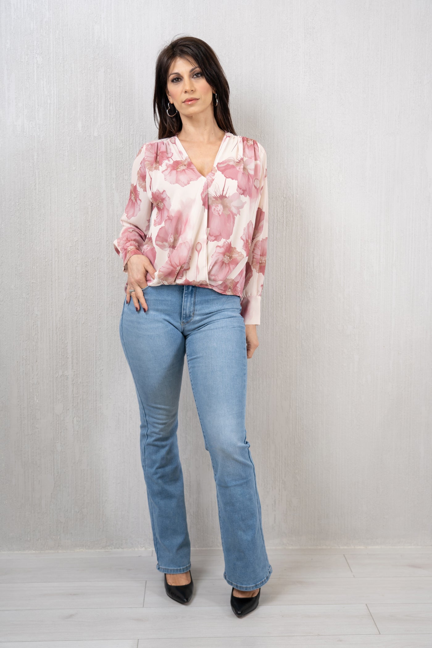 Blusa in georgette a fantasia fiorata con Scollo Incrocio