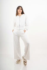 modella indossando Pantalone palazzo in felpa elasticizzata con coulisse colore