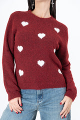 modella indossando Maglia morbida con cuori jacquard in filato mohair colore Bordeaux-Bianco Unica