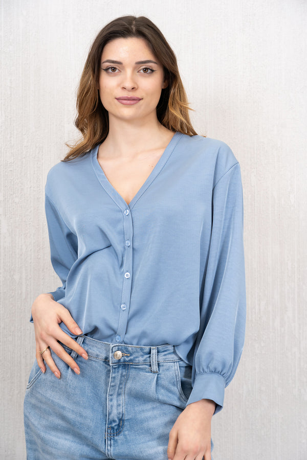 Blusa in tela rasata con bottoni azzurro polvere