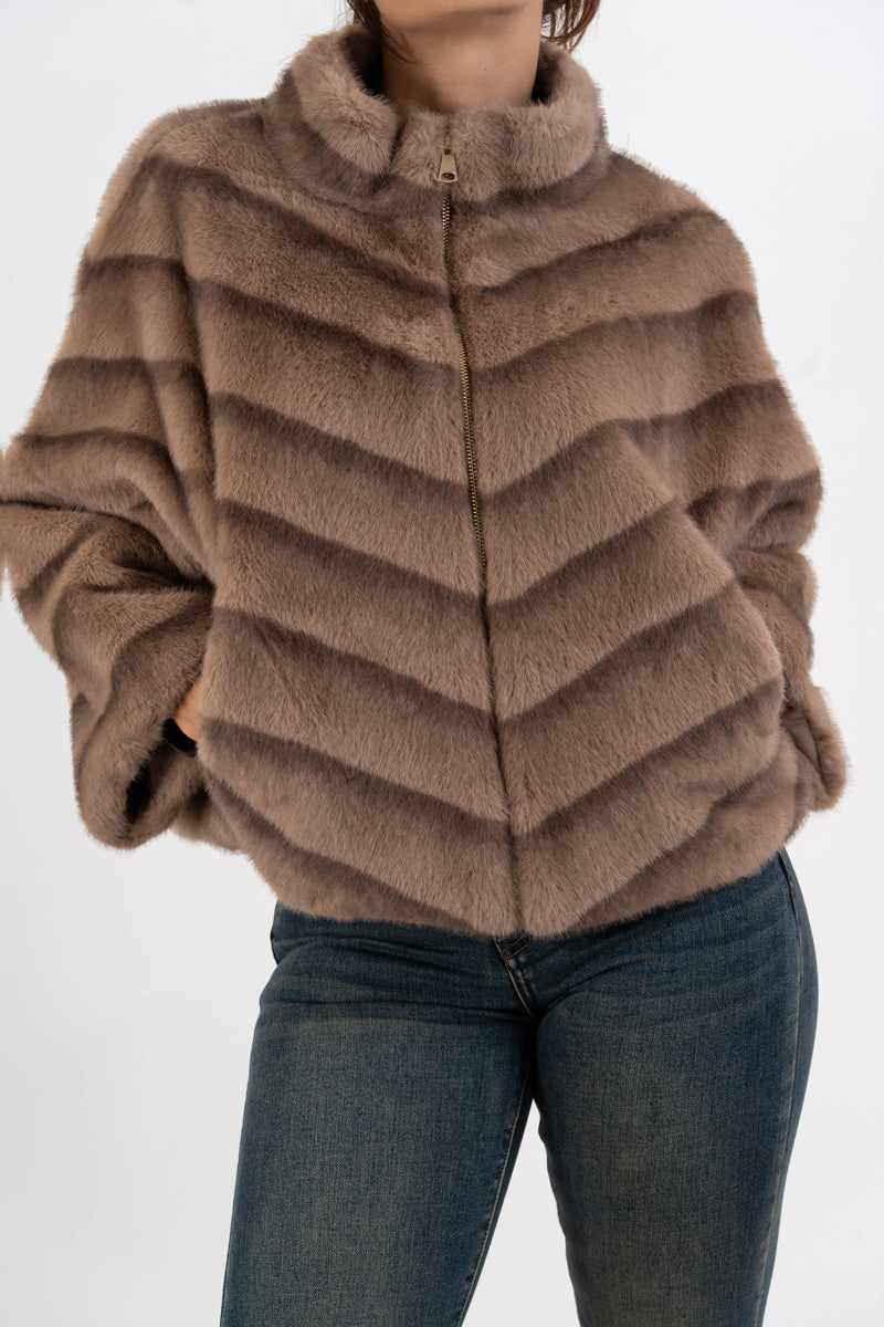 Pellicciotto Soft Stripes con zip dorata