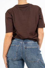 T-shirt in cotone con ricamo “mi mandi fuori di testa”