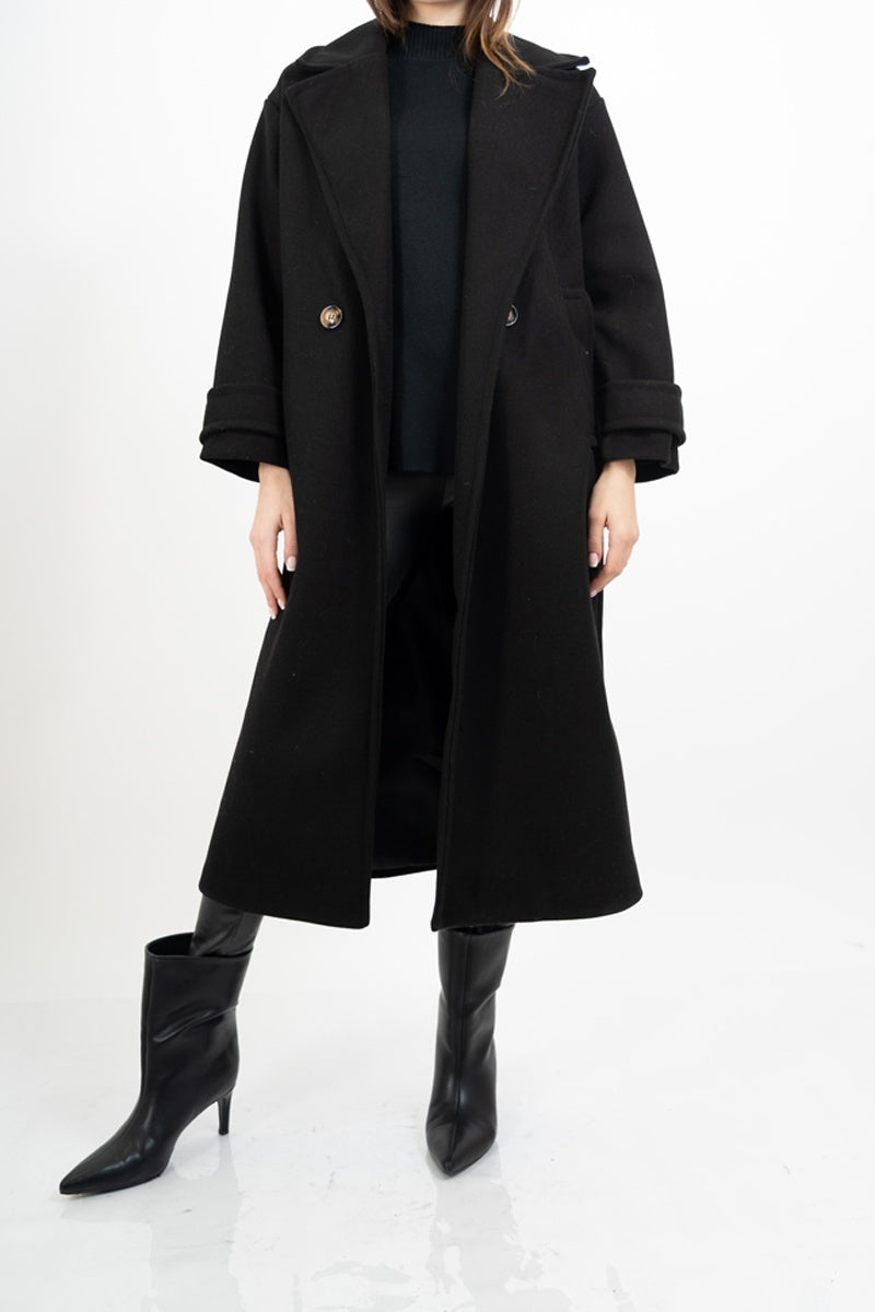 Cappotto lungo in panno doppio petto con martingala ai polsi