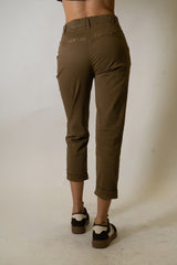 Chinos Camel Style