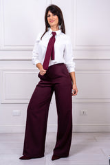 modella indossando Pantalone Elodie wide leg colore