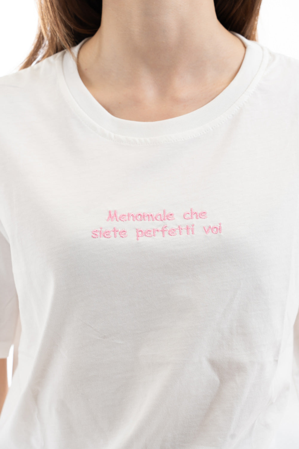 modella indossando Set T-shirt divertenti colore