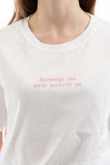 modella indossando Set T-shirt divertenti colore