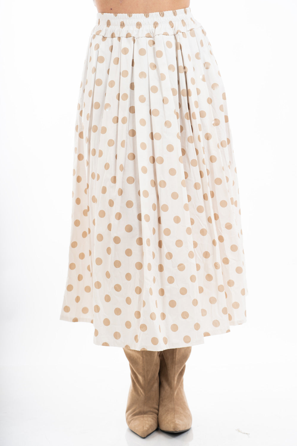 modella indossando Gonna midi a pois in cotone con baschina elastica e pieghe ampie colore