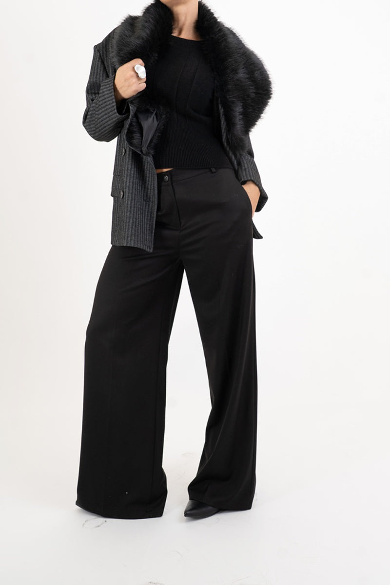 Giacca Faux Fur Chic spinata con collo removibile