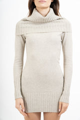 Abito in maglia con collo ampio a coste