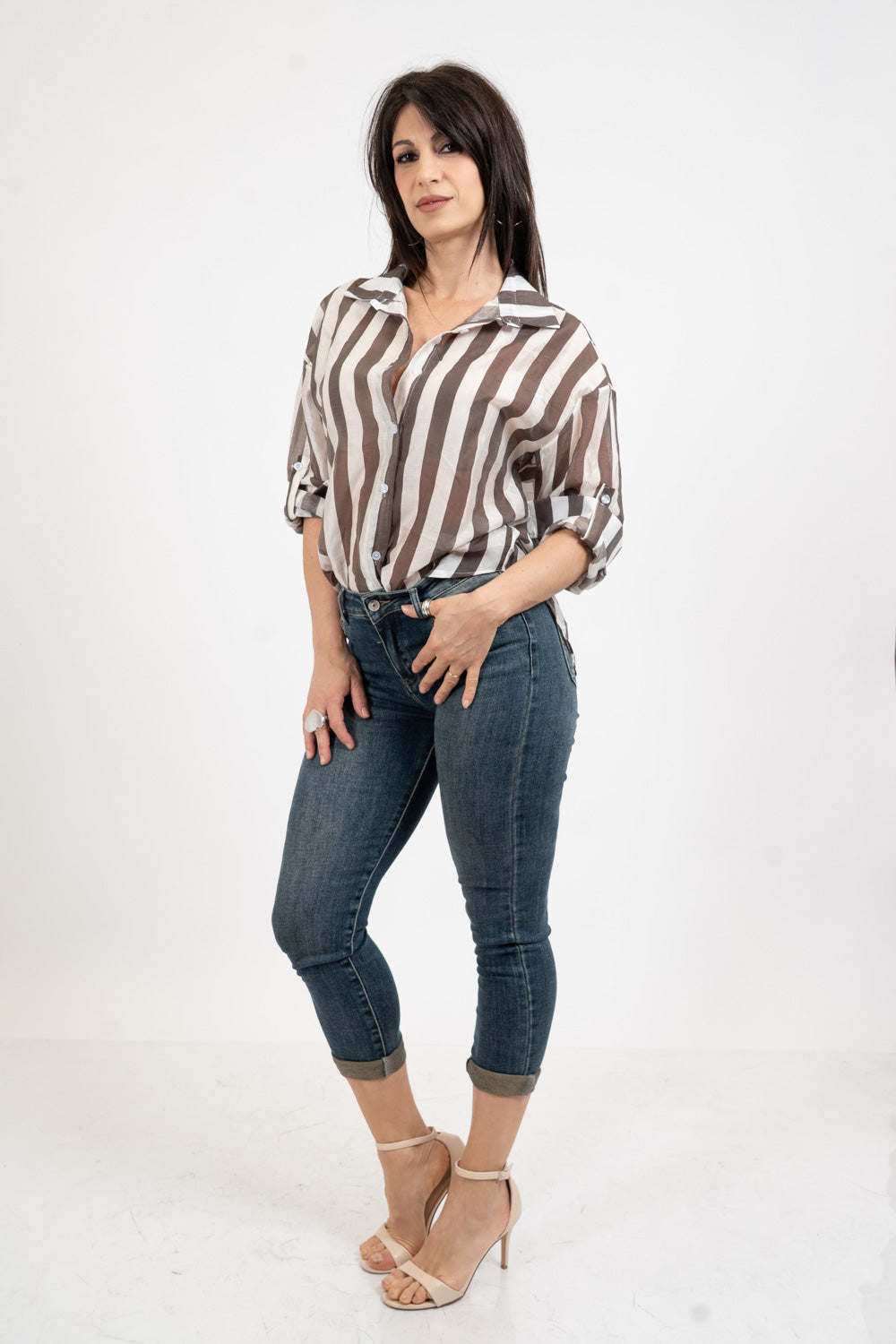 Camicia a righe in tencel leggera con nodo frontale e manica risvoltata