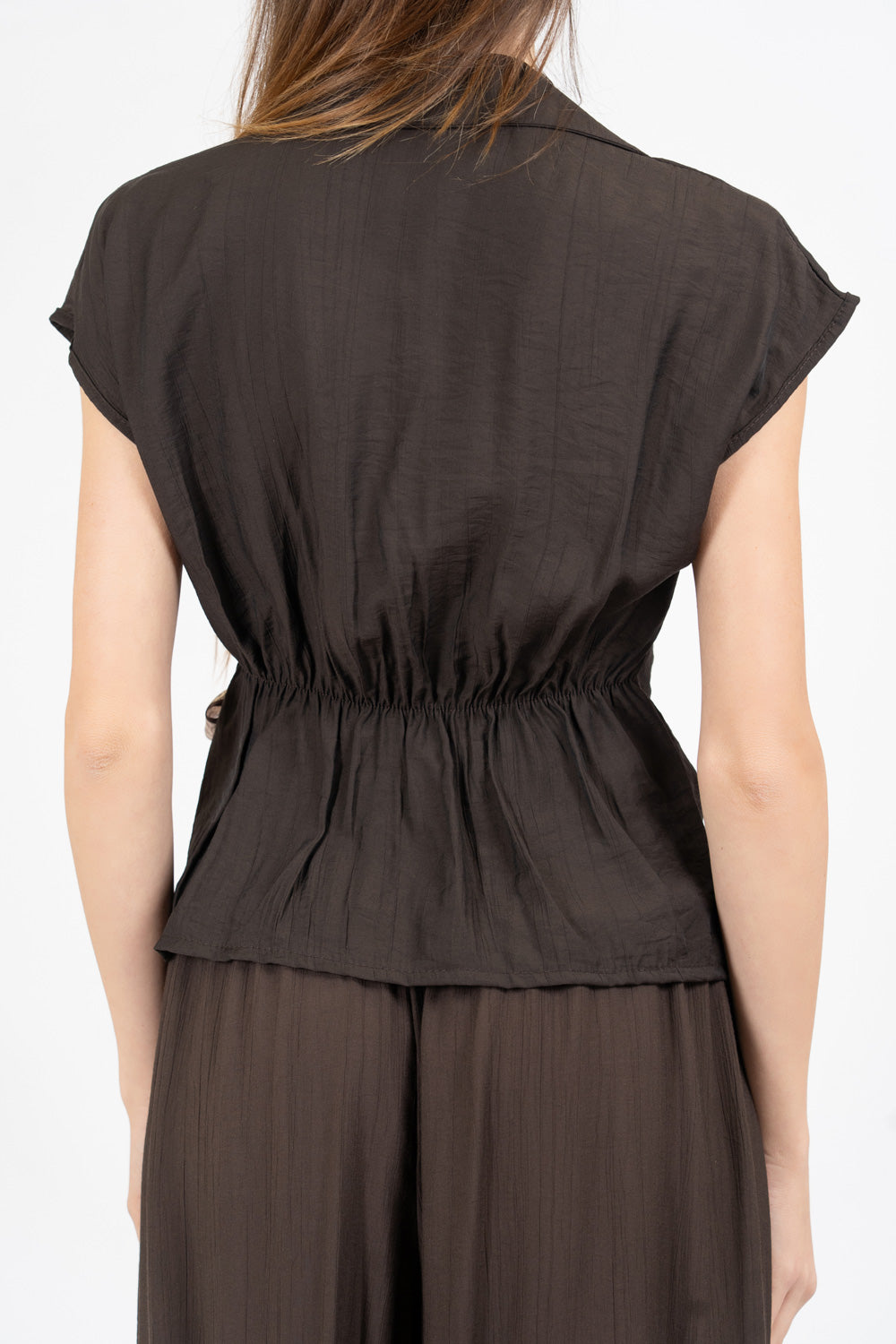 Camicia EasyWave con fusciacca foulard in raso.