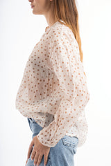 modella indossando Camicia velata a pois in tencel con collo coreano colore