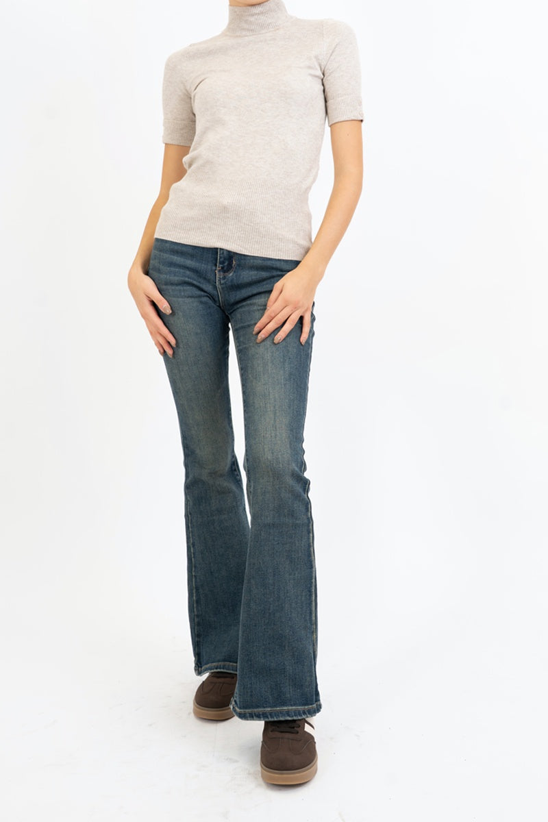 Maglia KnitChic con Mezzo Collo e Bottoncini