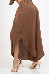 Pantalone ampio fluido in misto viscosa.
