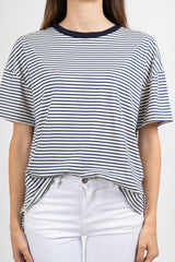 T-shirt rigata over con spacchetti.