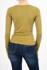 Maglia con coppe e scollo a cuore in nylon elasticizzato